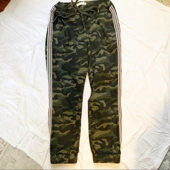 camouflage pants cotton on